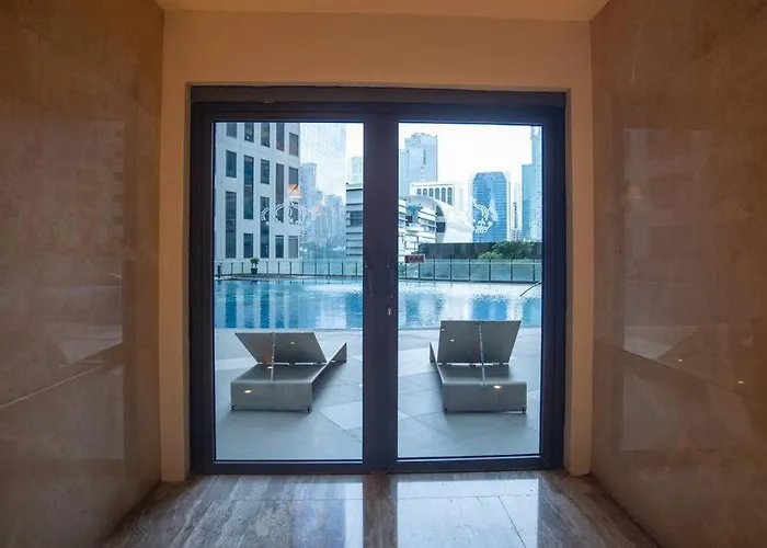 Penthouse At Poblacion - 200mbs Net - 50in Tv - Awesome View Apartment