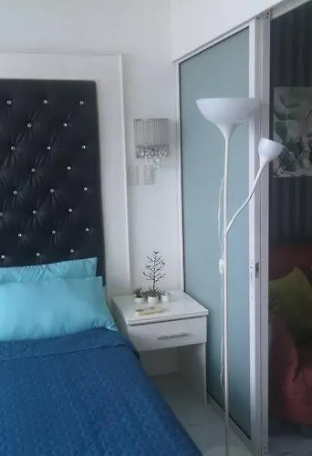Penthouse At Poblacion - 200mbs Net - 50in Tv - Awesome View Apartment